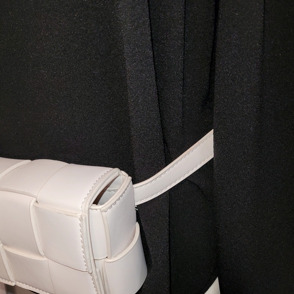 New White/Ivory Woven Belt Bag Up To 43 Inches Or Crossbody - Picture 3 of 7